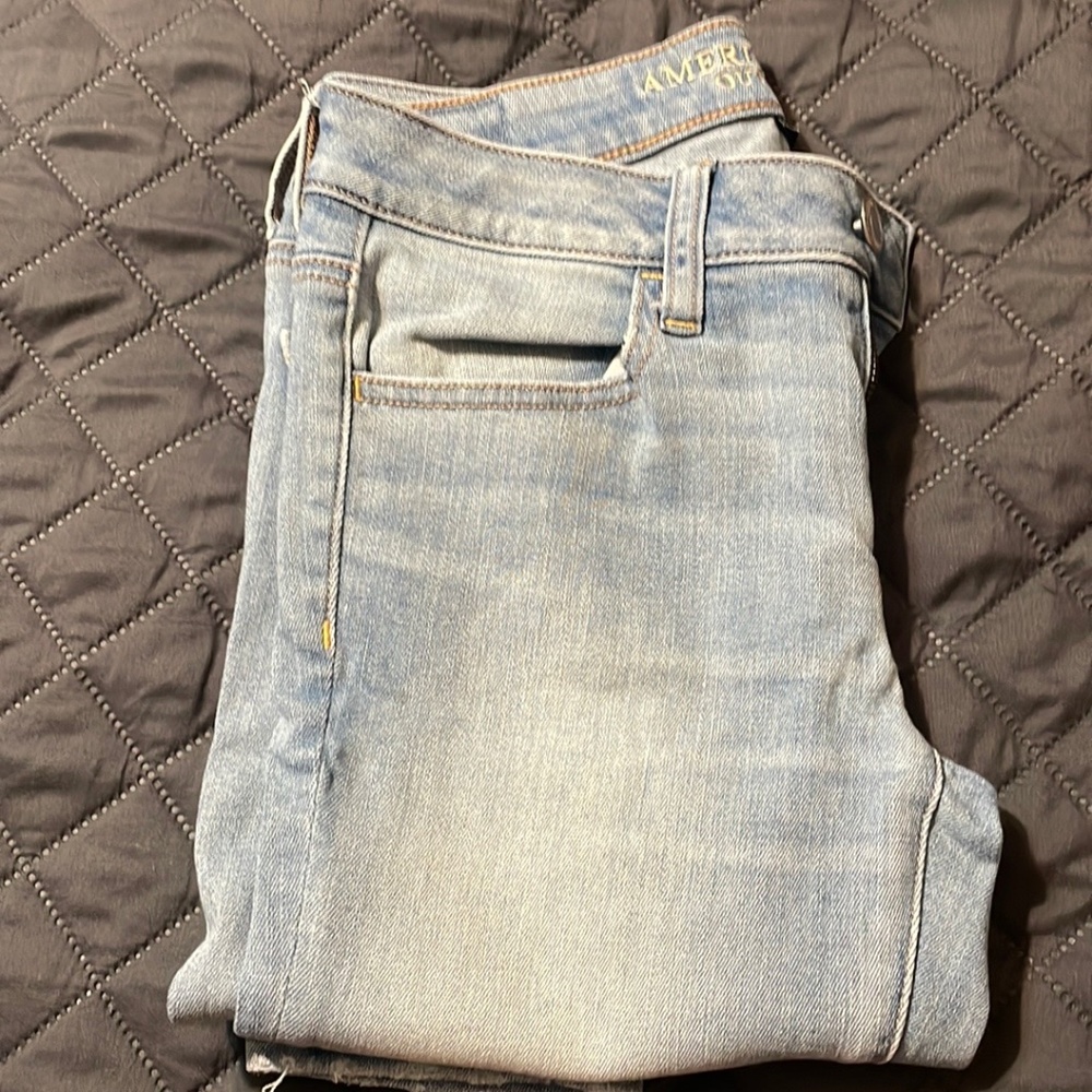 Up for sale women’s American Eagle blue JEggins size 6 long